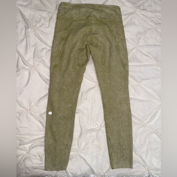 Lululemon Fast and Free High Rise Tight 25" *Ice Dye
Size 8 - Picture 11 of 16